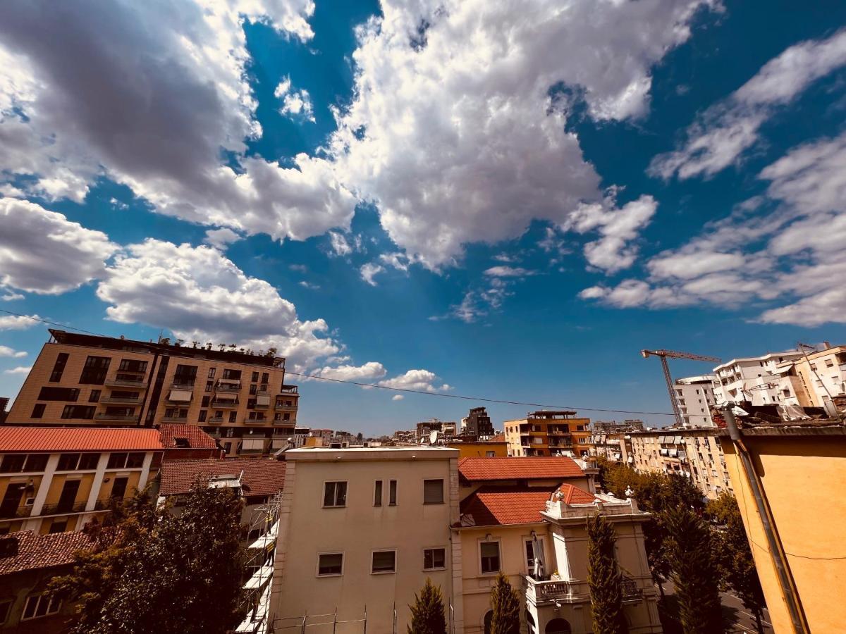 City Center Two Private Bedrooms Near Scanderbeg Square On Shared Apartment Tirana Exterior photo